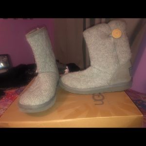 Grey uggs